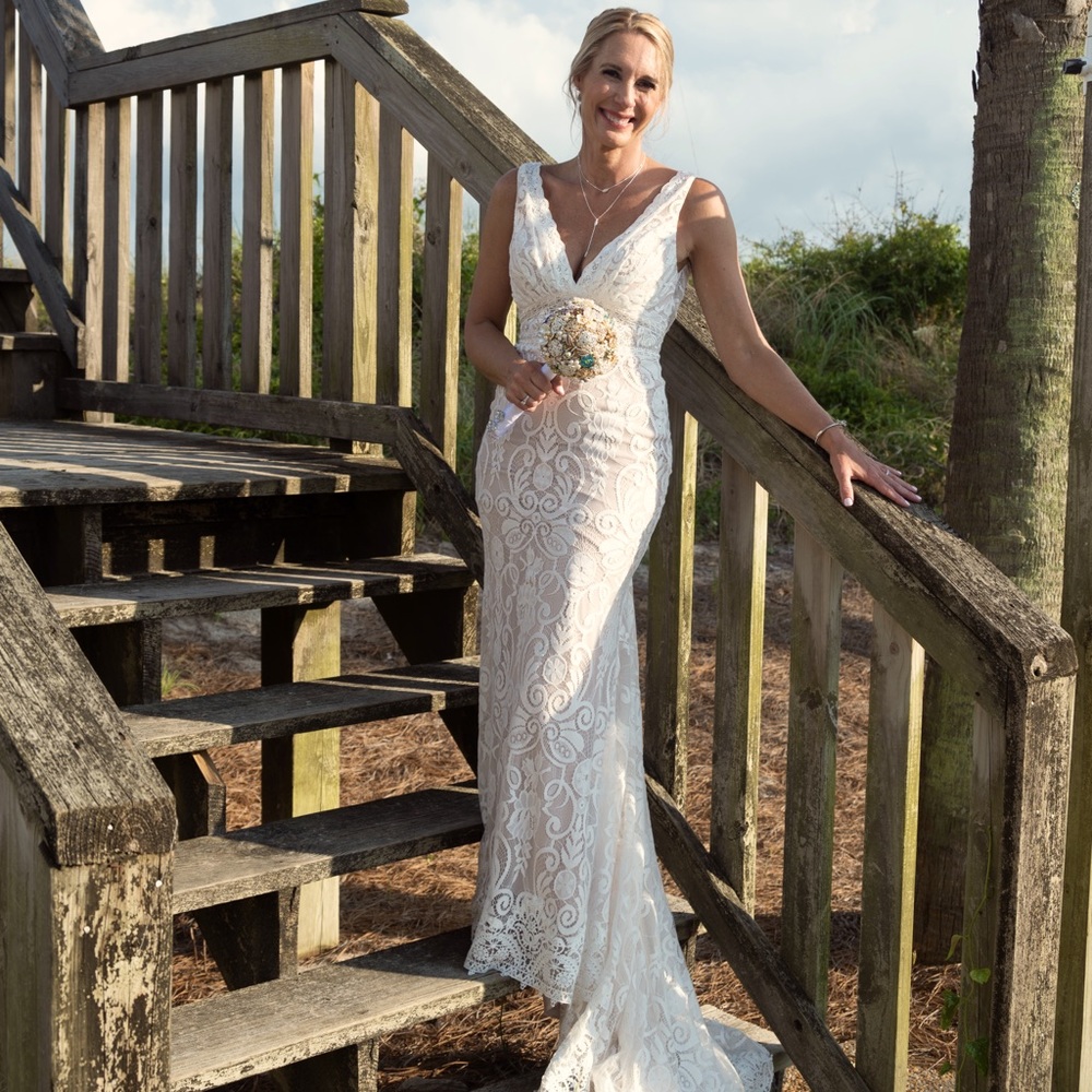 Bridal gown, unaltered size 8